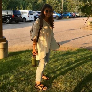 Meet your Posher, Abby